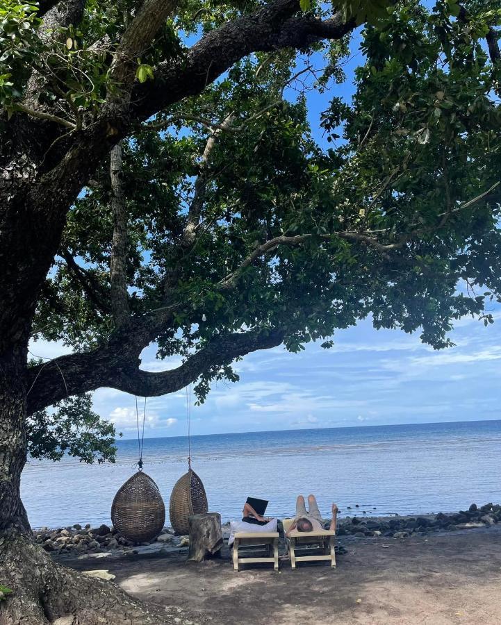 Bed and Breakfast Borbon'S Treehouse By The Sea à Mambajao Extérieur photo