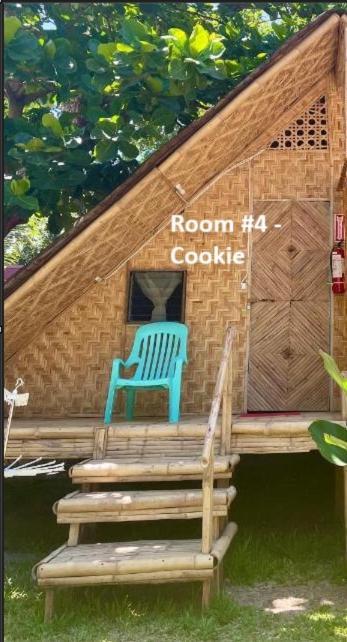 Bed and Breakfast Borbon'S Treehouse By The Sea à Mambajao Extérieur photo